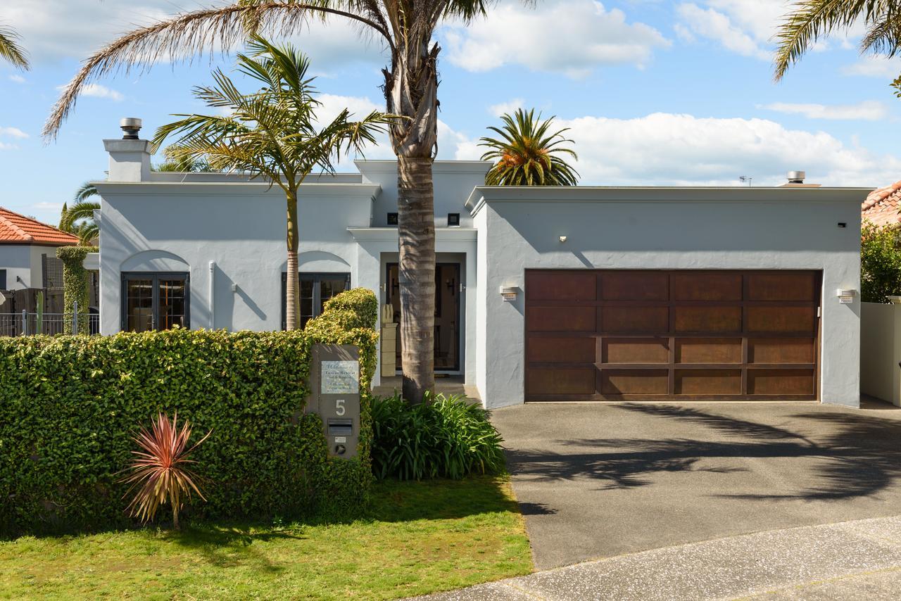 Bed and Breakfast Tuscan Retreat Bed & Breakfast - Adults Only Papamoa Exteriér fotografie